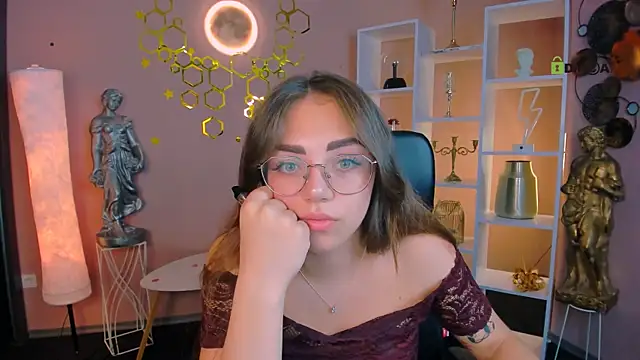 kiki swan online show from 07.02.26