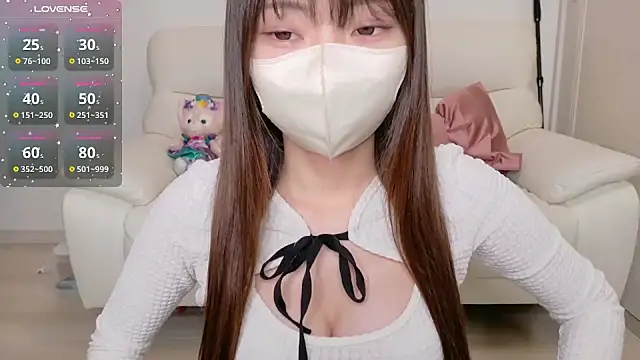 Snapshot of Ran-o0_0o chatting on 10.04.25 Ran-o0 0o online show from 10.04.25