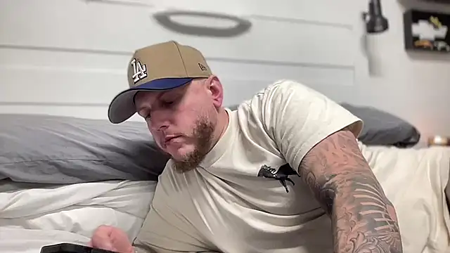 Snapshot of Thegreatwhitepipe chatting on 11.14.25 Thegreatwhitepipe online show from 11.14.25