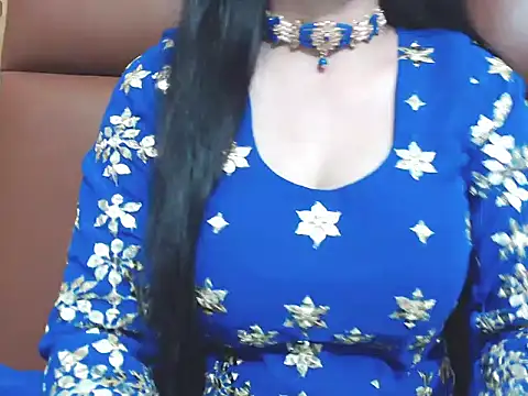 Snapshot of RealNaina chatting on 10.20.25 RealNaina online show from 10.20.25