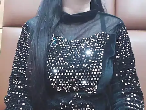 Snapshot of RealNaina chatting on 11.11.25 RealNaina online show from 11.11.25