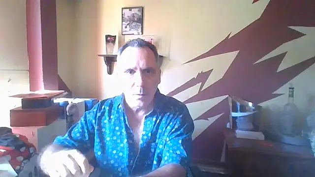 Snapshot of HunkofRock chatting on 07.01.26 HunkofRock online show from 07.01.26