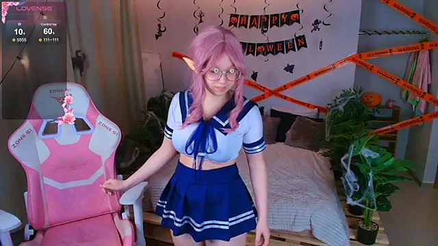 Daine Pastry online show from 10.21.25