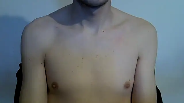 Snapshot of arnoanro chatting on 03.15.25 arnoanro online show from 03.15.25