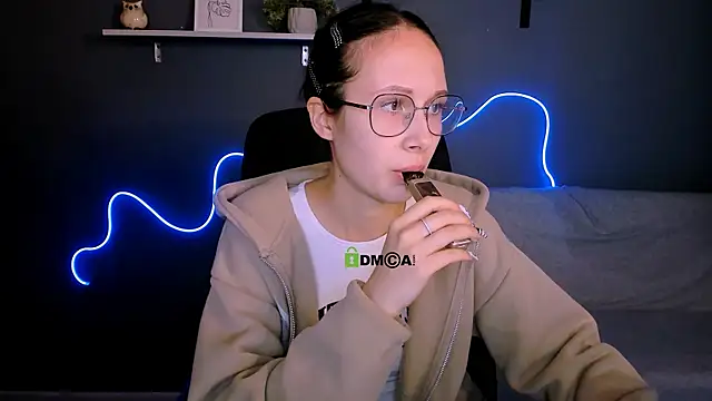 mona cloud online show from 09.24.25