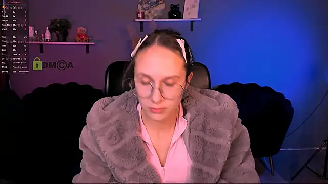 mona cloud online show from 10.19.25