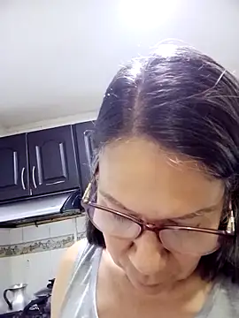 victoria wayne online show from 04.06.26