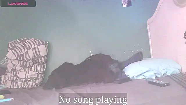 Snapshot of StellaDallas69 chatting on 10.14.25 StellaDallas69 online show from 10.14.25