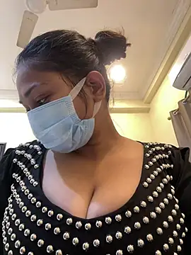 divya arora22 online show from 03.05.25