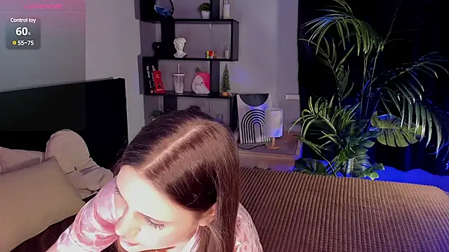 LisaBaillea online show from 03.07.25