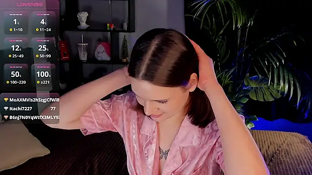 LisaBaillea online show from 03.08.25
