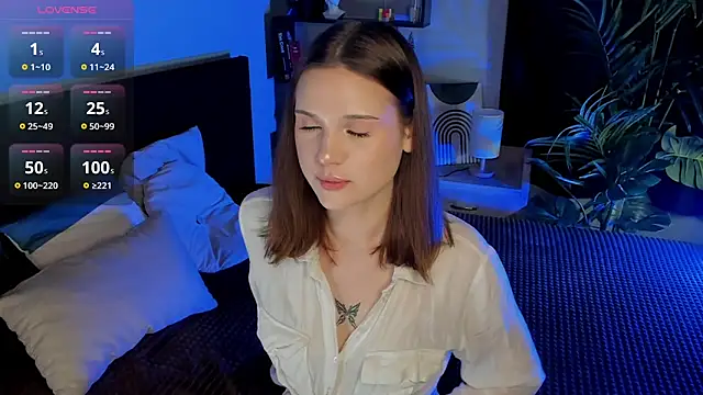 LisaBaillea online show from 03.11.25