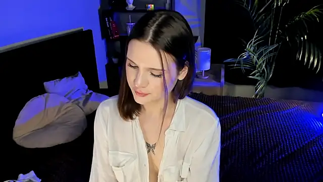 LisaBaillea online show from 03.17.25