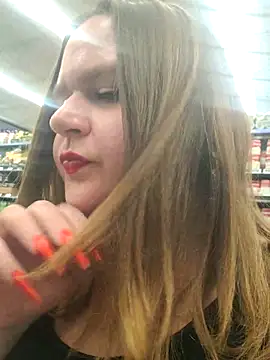 Bigmouthbitch online show from 12.14.25