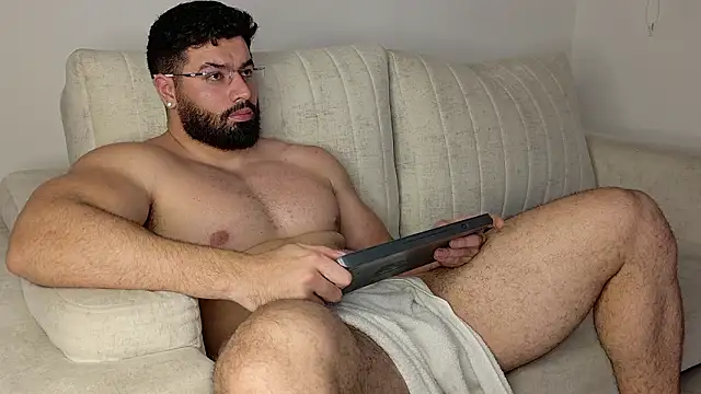 Snapshot of Roman_Lux chatting on 02.04.26 Roman Lux online show from 02.04.26