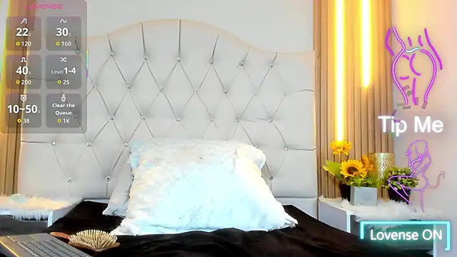 Alexa Bravva online show from 11.10.25