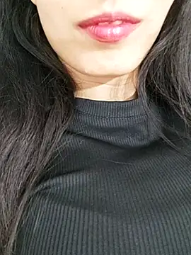 saraaxx1 online show from 11.11.25