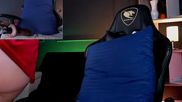 Snapshot of Sabrina_stark chatting on 10.31.25 Sabrina stark online show from 10.31.25