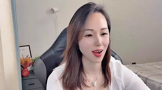 Dewluna online show from 03.06.25