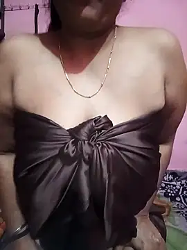 Snapshot of Rashmi_Rai chatting on 03.07.25 Rashmi Rai online show from 03.07.25