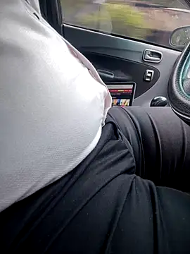 Snapshot of dam-her-boy chatting on 10.21.25 dam-her-boy online show from 10.21.25