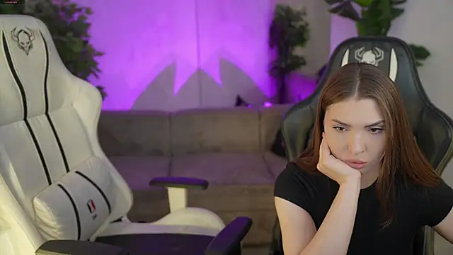 Snapshot of Billie054 chatting on 09.15.25 Billie054 online show from 09.15.25