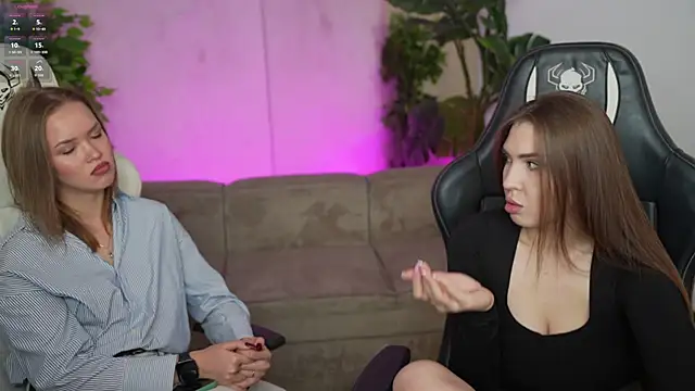 Snapshot of Billie054 chatting on 10.17.25 Billie054 online show from 10.17.25