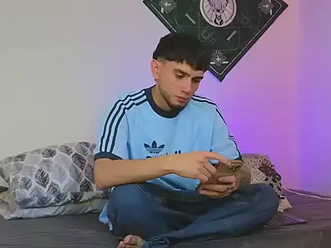 samevansx  online show from 10.09.25