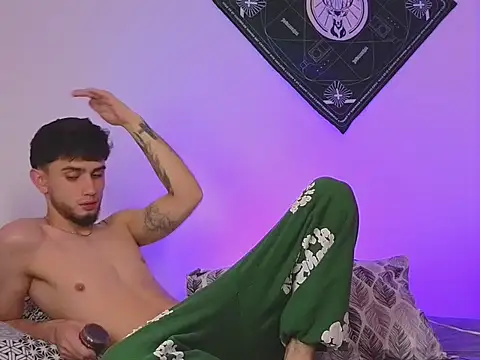 samevansx  online show from 10.17.25