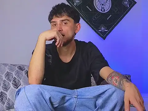 samevansx  online show from 11.08.25