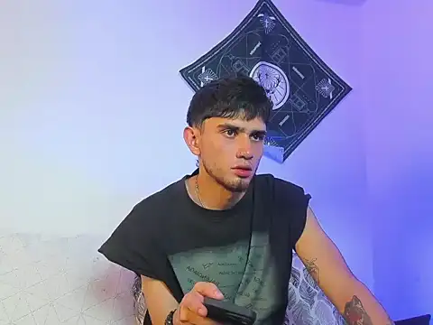 samevansx  online show from 02.11.26