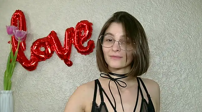 Snapshot of luna_Gharming chatting on 03.12.25 luna Gharming online show from 03.12.25