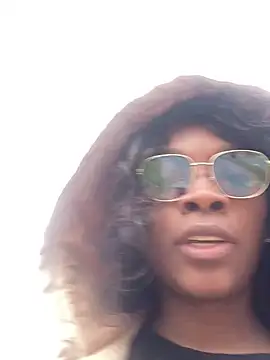 Snapshot of Nahomy_gree chatting on 03.14.25 Nahomy gree online show from 03.14.25