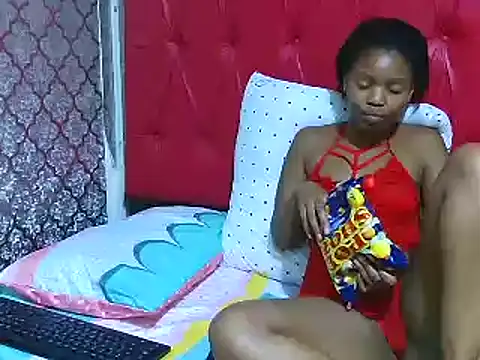 BondiBitch online show from 03.11.25