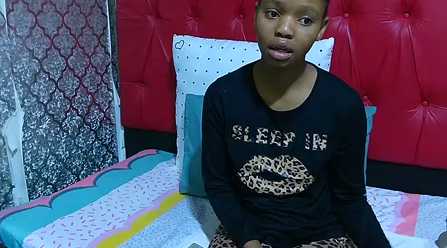 BondiBitch online show from 03.18.25