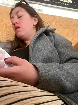 Snapshot of Luna-nevada chatting on 12.02.25 Luna-nevada online show from 12.02.25