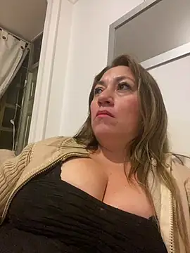 Snapshot of Luna-nevada chatting on 01.15.26 Luna-nevada online show from 01.15.26