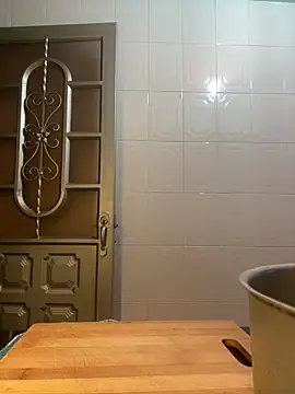 Luna-nevada online show from 04.17.26