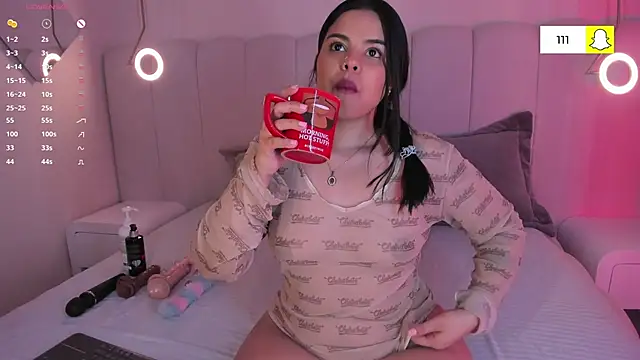 riri candy online show from 11.27.25