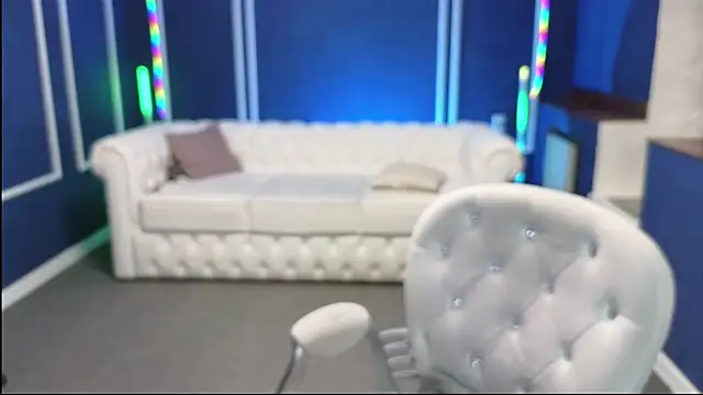 Kira Kenet online show from 03.22.25