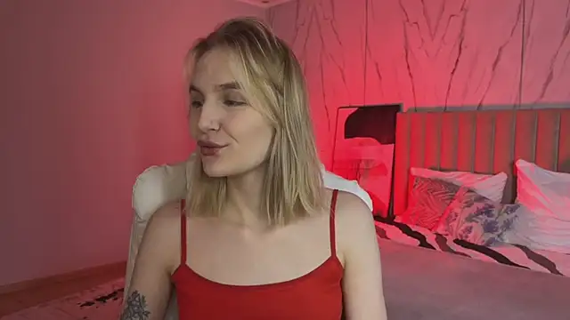  Vikky Moon  online show from 04.17.26