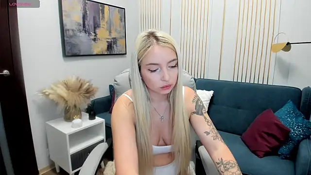 OhMyEmma online show from 03.17.25