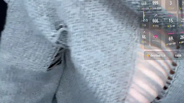 Snapshot of yourvodka chatting on 10.22.25 yourvodka online show from 10.22.25