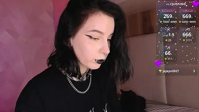 Snapshot of yourvodka chatting on 06.19.26 yourvodka online show from 06.19.26