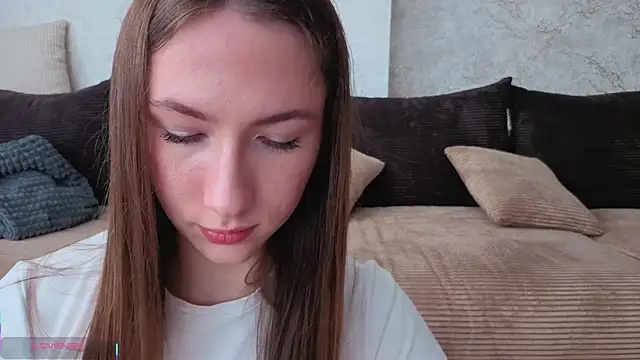 Kira mindnes online show from 04.17.26