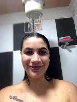 Snapshot of roldanmary chatting on 10.25.25 roldanmary online show from 10.25.25