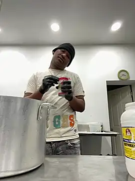 Snapshot of wainer02 chatting on 03.12.25 wainer02 online show from 03.12.25