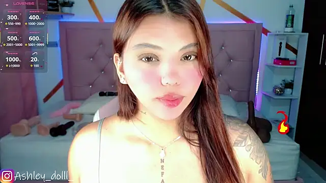 Snapshot of Ashley_dolll chatting on 10.27.25 Ashley dolll online show from 10.27.25