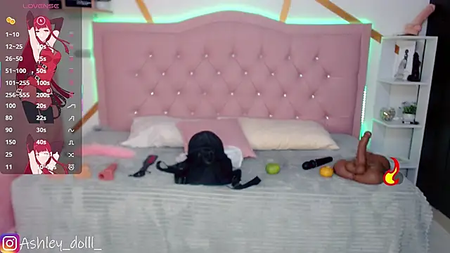 Snapshot of Ashley_dolll chatting on 11.04.25 Ashley dolll online show from 11.04.25