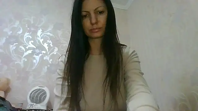 Snapshot of AliseWats chatting on 02.14.26 AliseWats online show from 02.14.26